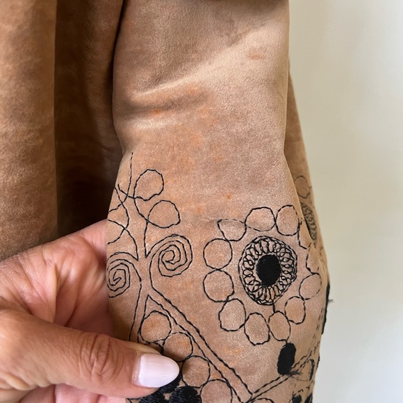 Vintage Bohemian 1970’s Coat 70’s Faux Fur Embroidered Coat - Picture 8 of 15